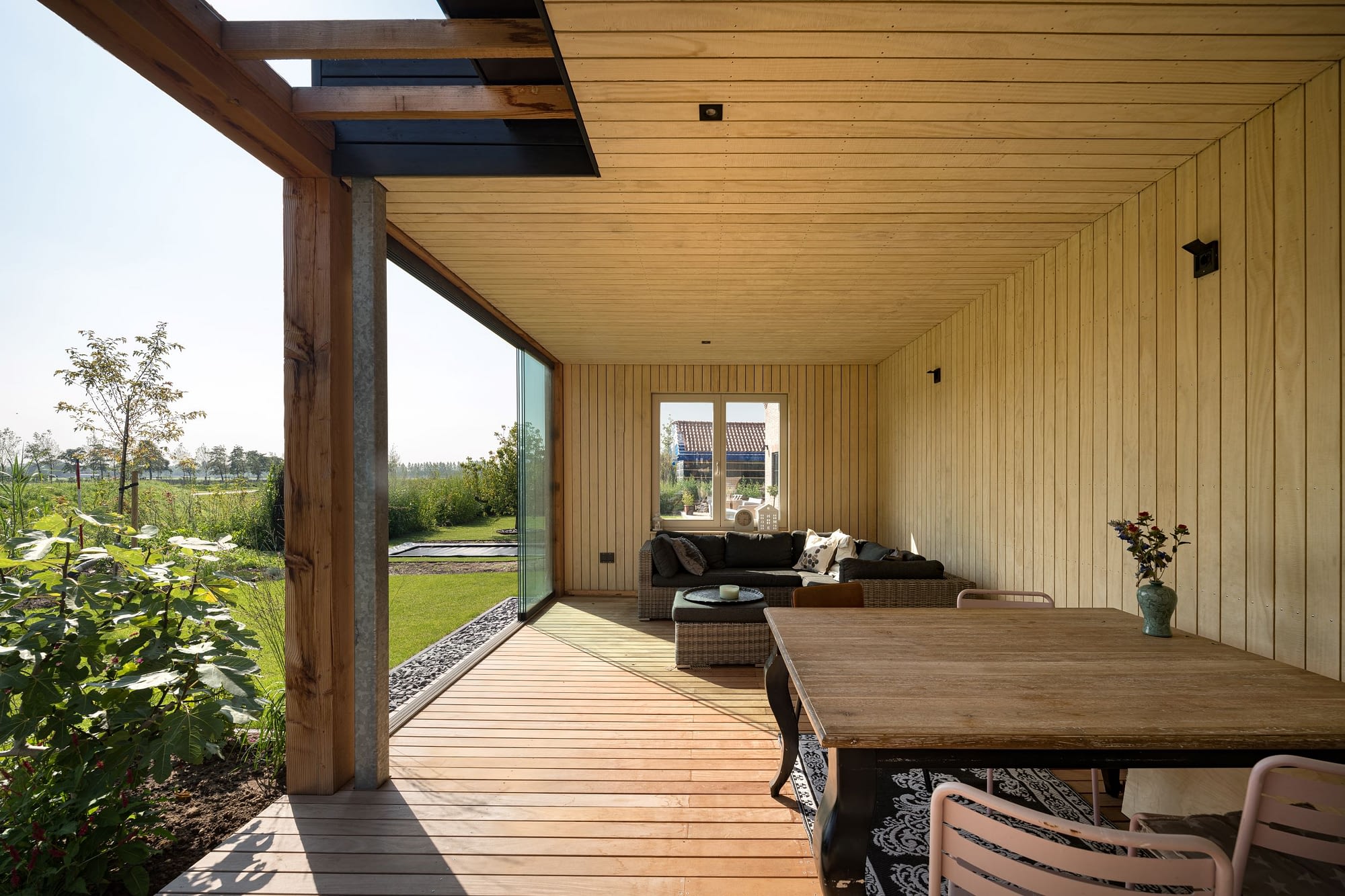 Studio Brandvries | moderne schuurwoning renovatie huis vleuten door architectenbureau rotterdam